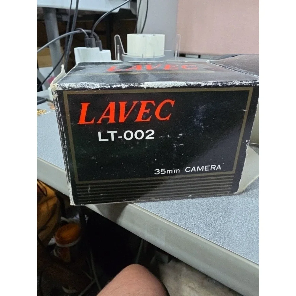 Lavec LT-002 35mm Film Camera Black New Retro Vintage Point Shoot